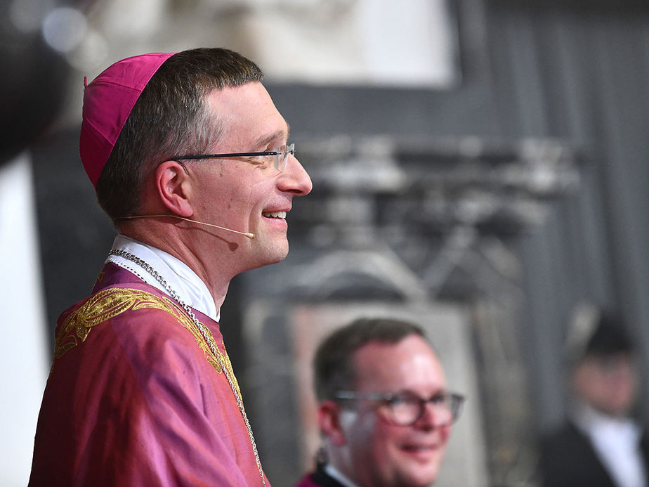 Bischof Dr. Michael Gerber feierlich in sein Amt als Bischof von Fulda eingeführt